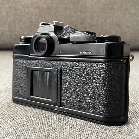 [SOLD] Nikon FM2n Black 35mm SLR Film Camera Body And MD-12 Motor Drive - Picture 3 of 16